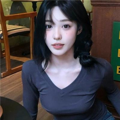 所以和金牌经纪人在一起了